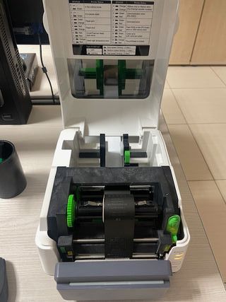 Impresora de etiquetas Toshiba B-FV4T con cortador