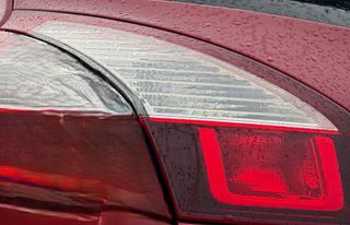 PILOTO TRASERO IZQUIERDO PORTON RENAULT MEGANE III