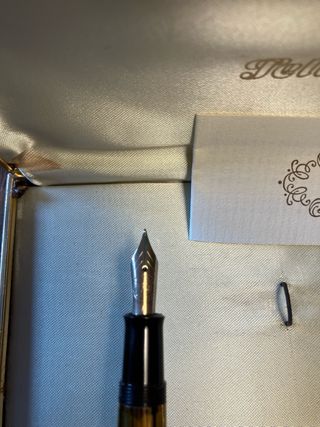 pluma estilográfica PELIKAN