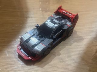 Coche LEGO Audi e-tron