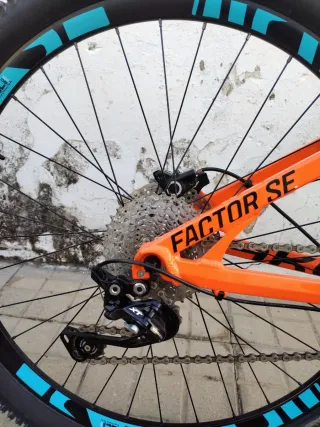 Bicicleta MONDRAKER FACTOR Doble 27.5 talla M