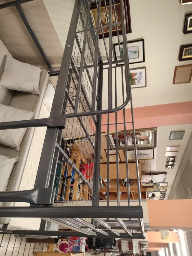 Litera con sofá integrado