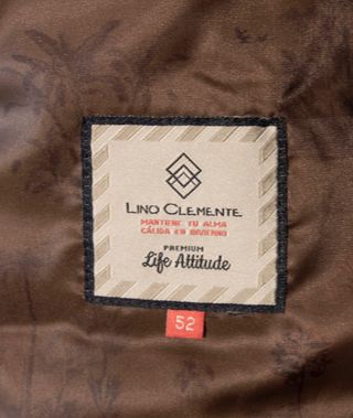 Chaleco acolchado beige de Lino Clemente