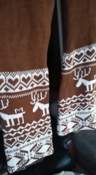 Jersey juvenil S marrón con renos Nuevo