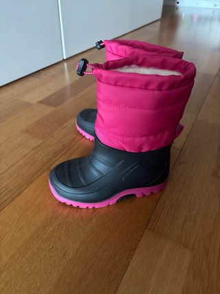 Botas de nieve infantiles rosas y negras