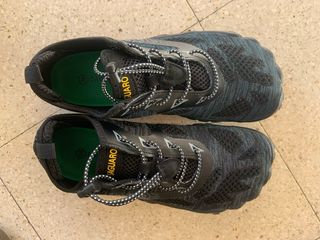 Zapatillas SAGUARO Negras Talla 38 Nuevas