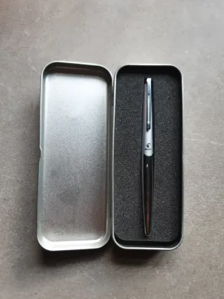 Bolígrafo Pilot con estuche