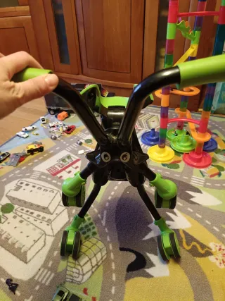 Correpasillos Scramblebug 8512