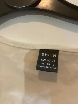 Top blanco fruncido ajustable