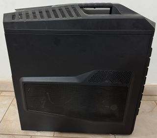 Cooler Master CMSTORM TROOPER + Alimentatore G750M