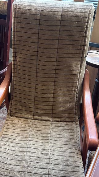 Poltrone in tessuto e legno