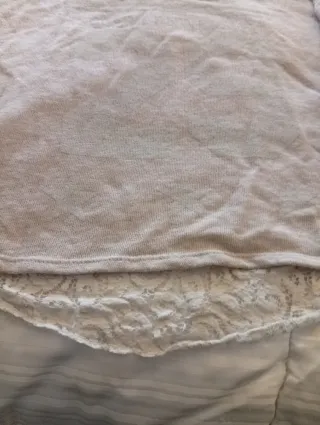 Maglia beige con pizzo New York