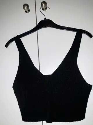 Top negro tirantes canalé