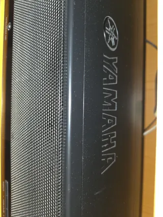 Barra de sonido Yamaha Negra