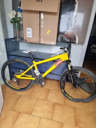 Bicicleta Montaña Amarilla Amnesia