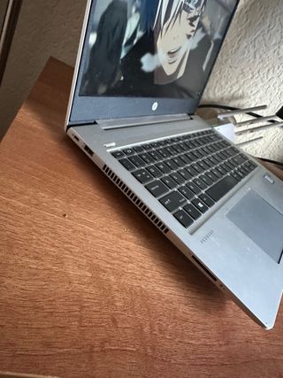 HP ProBook 440 - Plata y Negro