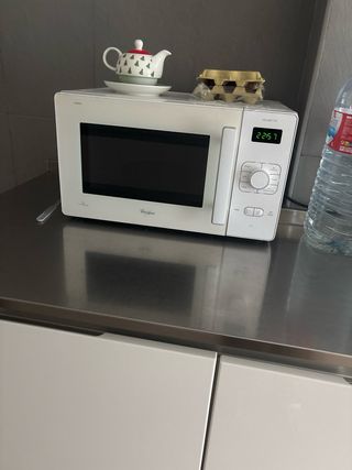Microondas Whirlpool Gusto Blanco