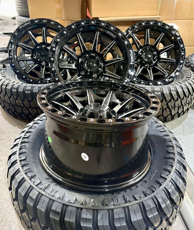 Kit 4 Llantas + Neumáticos 17” Fuel ET-10