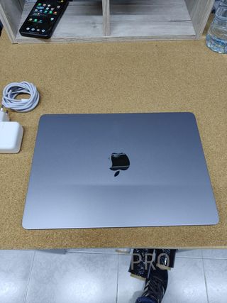 Ordenador Portátil Apple MacBook M2