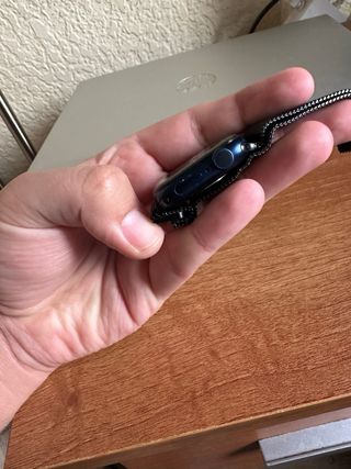 Apple Watch Series 6 con cavo