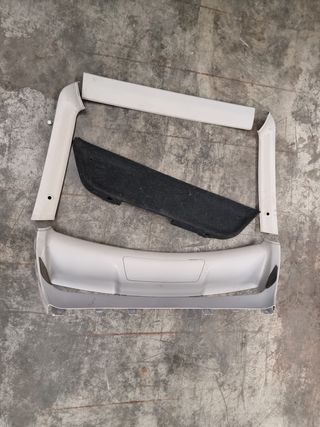 Plasticos interior porton Mercedes W203 Sportcoupe