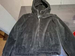 Chaqueta pelo gris Lefties capucha