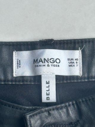 Pantalón Mango encerado elástico negro