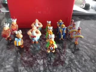 Figuras de ASTERIX Y OBELIX
