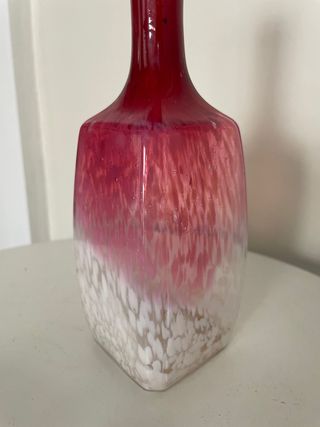 Bottiglia di vetro effetto Murano rosa e bianco