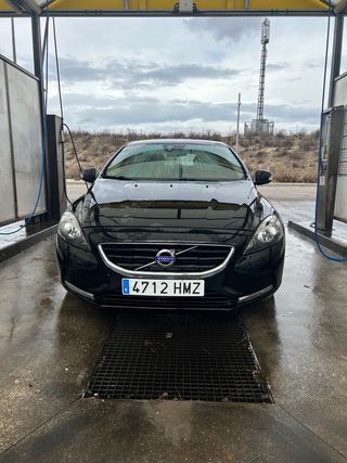 Volvo V40 2013