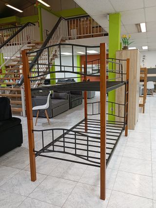 Litera de madera y Forja + (2) Colchones. ¡OFERTA!