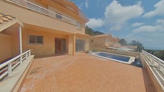 Chalet en venta en Eixample Residencial en Roda de Barà