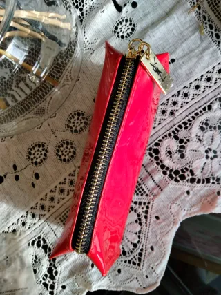 Necesser/Portafoglio Yves Saint Laurent Rosso