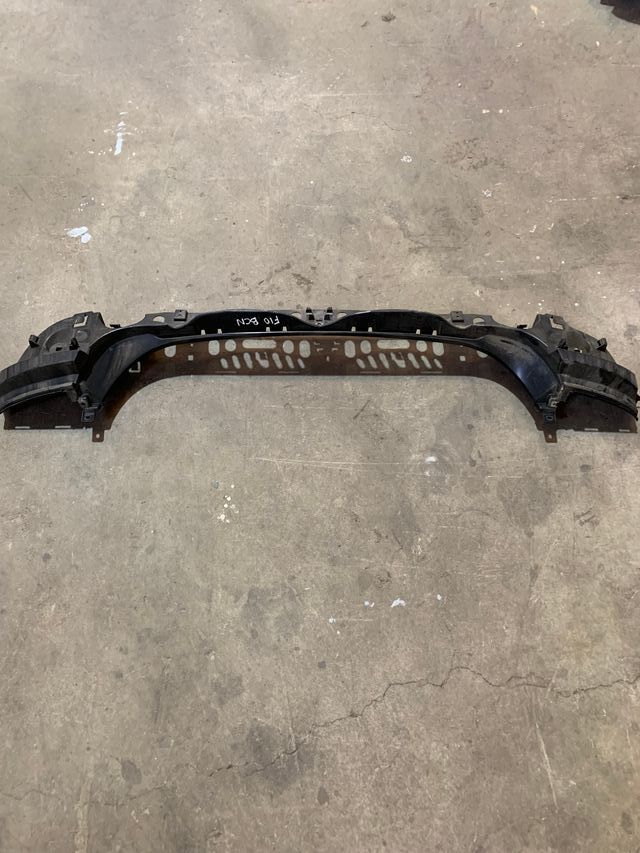 Soporte Paragolpes BMW F10