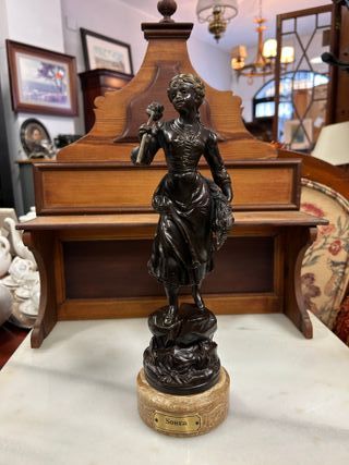 Escultura Bronce Campesina Soher