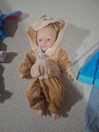 Muñeco Reborn Silicona entero, 33 cm y pesa 1 kg.