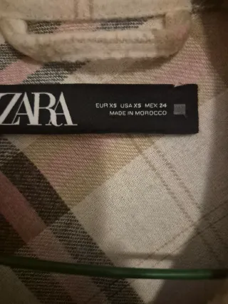 Chaqueta Zara cuadros beige y rosa