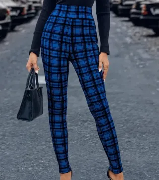 Pantalones de cuadros azules y negros