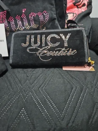 Conjunto Juicy Couture: Mochila, Cartera y Gorra
