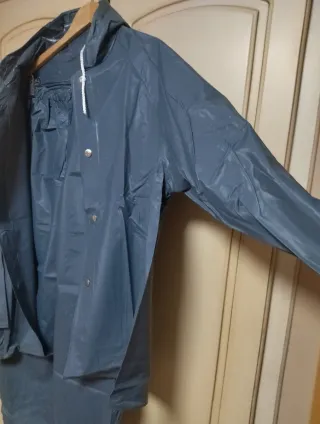 Chubasquero impermeable completo azul