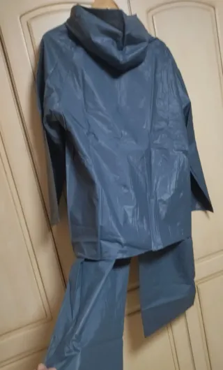 Chubasquero impermeable completo azul