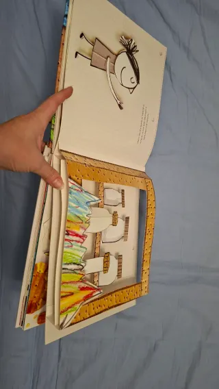 El Monstruo de Colores, un libro pop-up