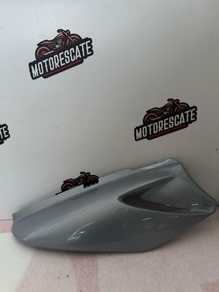 Cubierta Lateral Derecha Varadero 125cc
