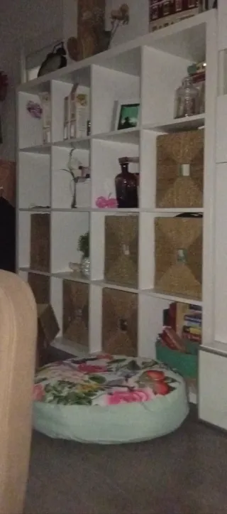 Estantería Kallax Ikea con 16 hueco