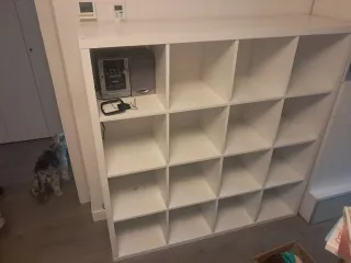 Estantería Kallax Ikea con 16 hueco