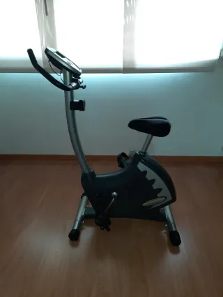 Bicicleta Estática BH Fitness Proaction