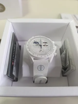 Swatch Omega Snoopy Moonshine Gold 4 Dic