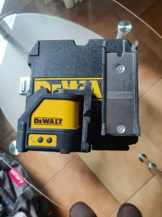 Nivel Láser DeWalt DW088CG-XJ