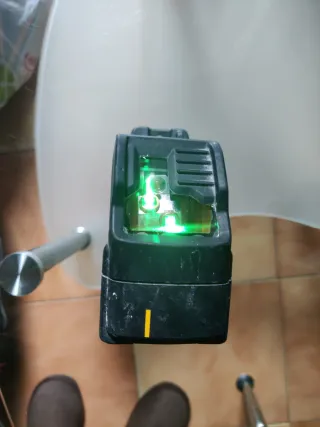 Nivel Láser DeWalt DW088CG-XJ