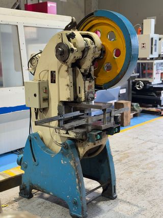 Prensa Excéntrica Belt 30 TN